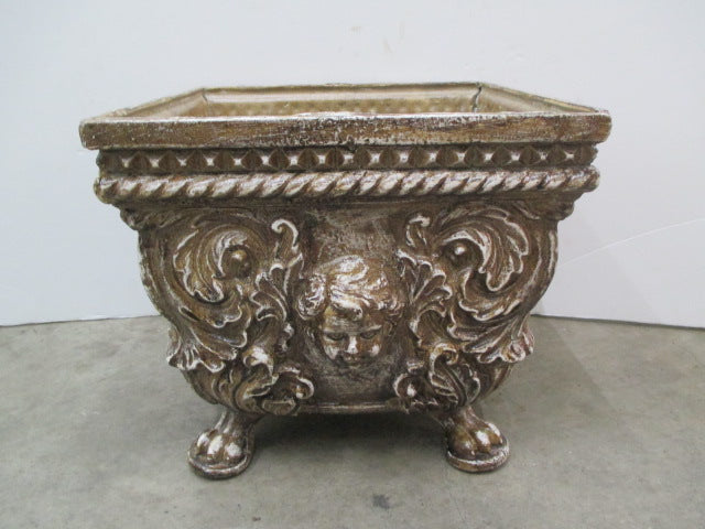 BOY SQUARE URN