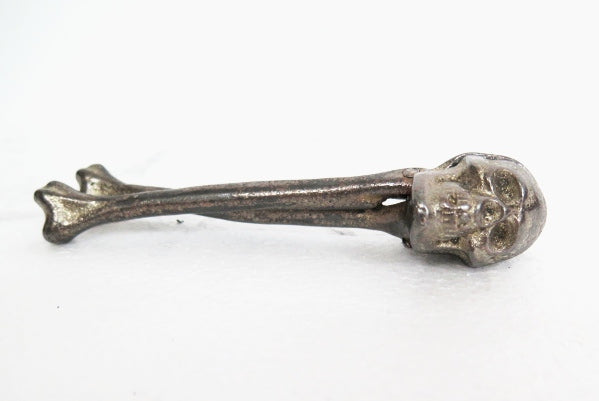 Skull Nut Cracker
