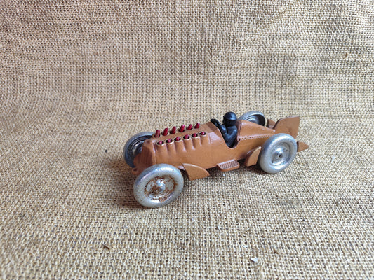 Racer with Shooting Piston