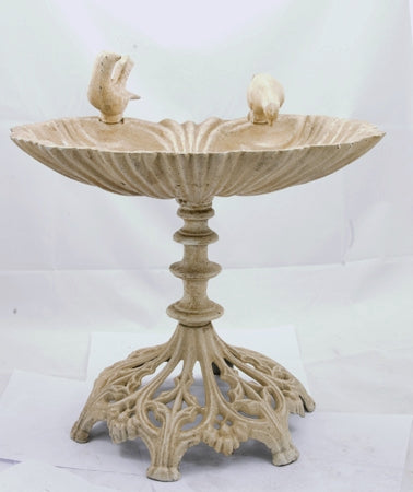Bird fountain  Med