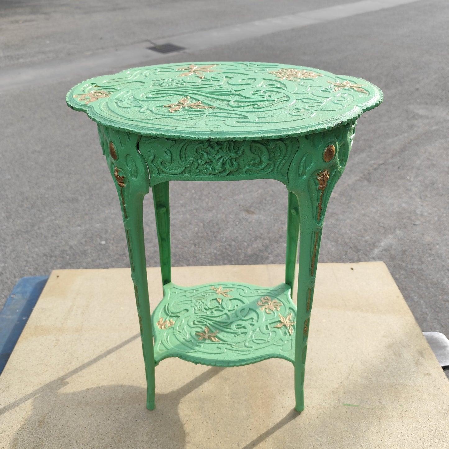 Double Sided Table