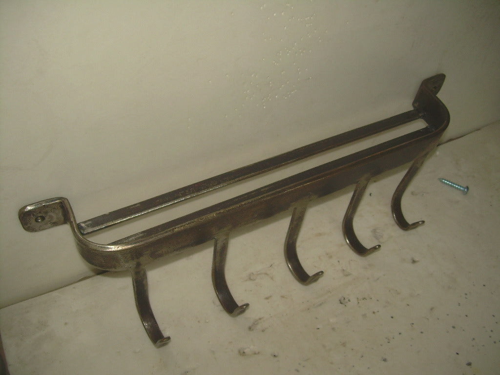 Wall Mount 5 Hooks (Black)