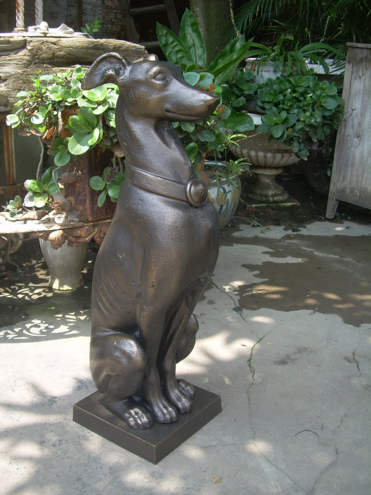 24" Greyhound with Base