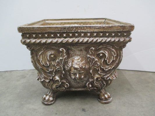 BOY SQUARE URN