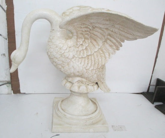 Large Swan with Base 46CM