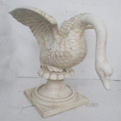 Large Swan with Base 46CM